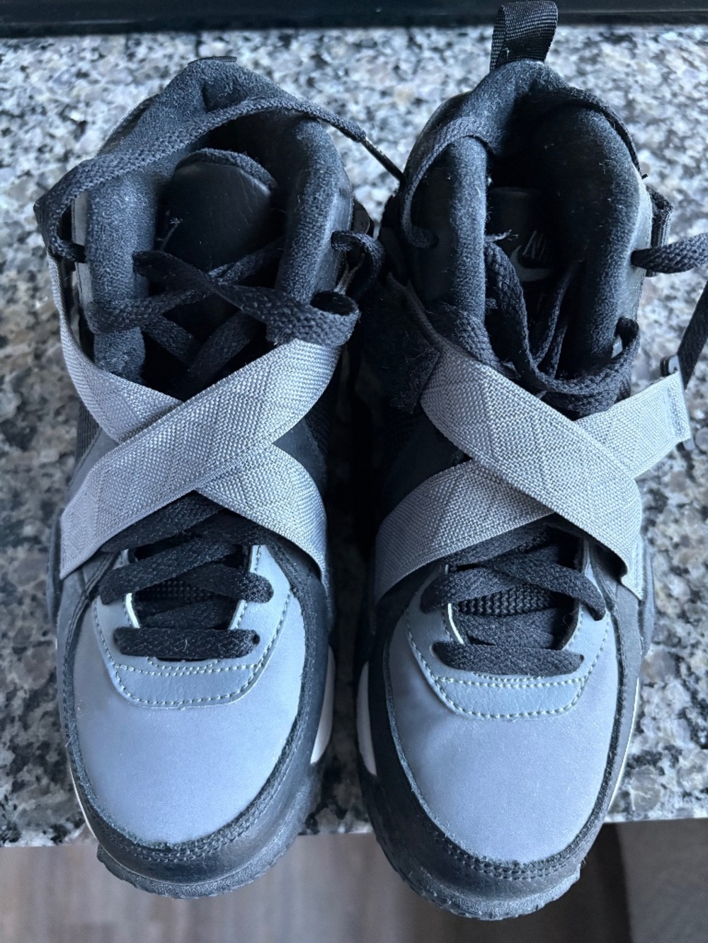 Nike Air Raids (W 7; M 5.5)